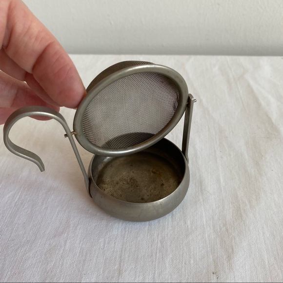 Vintage Tea Strainers Infusers Germany Ball & Swivel Lot of 2 - Picture 11 of 14